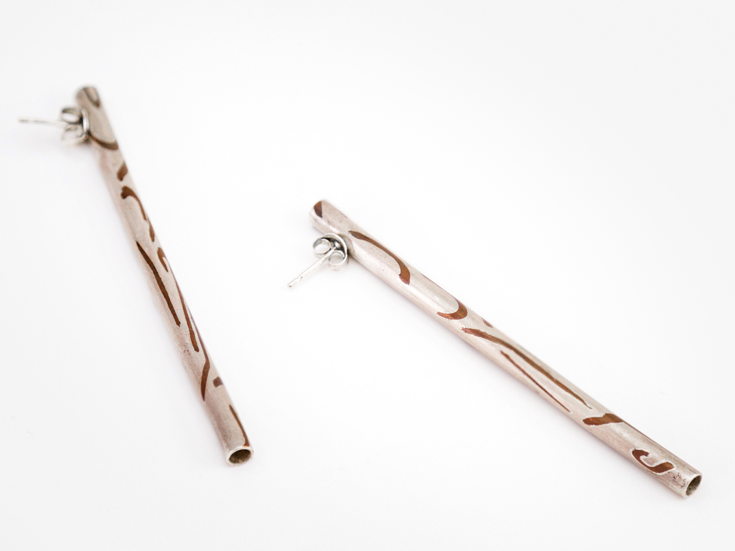 Long silver Earrings with Inlaid Copper Pattern