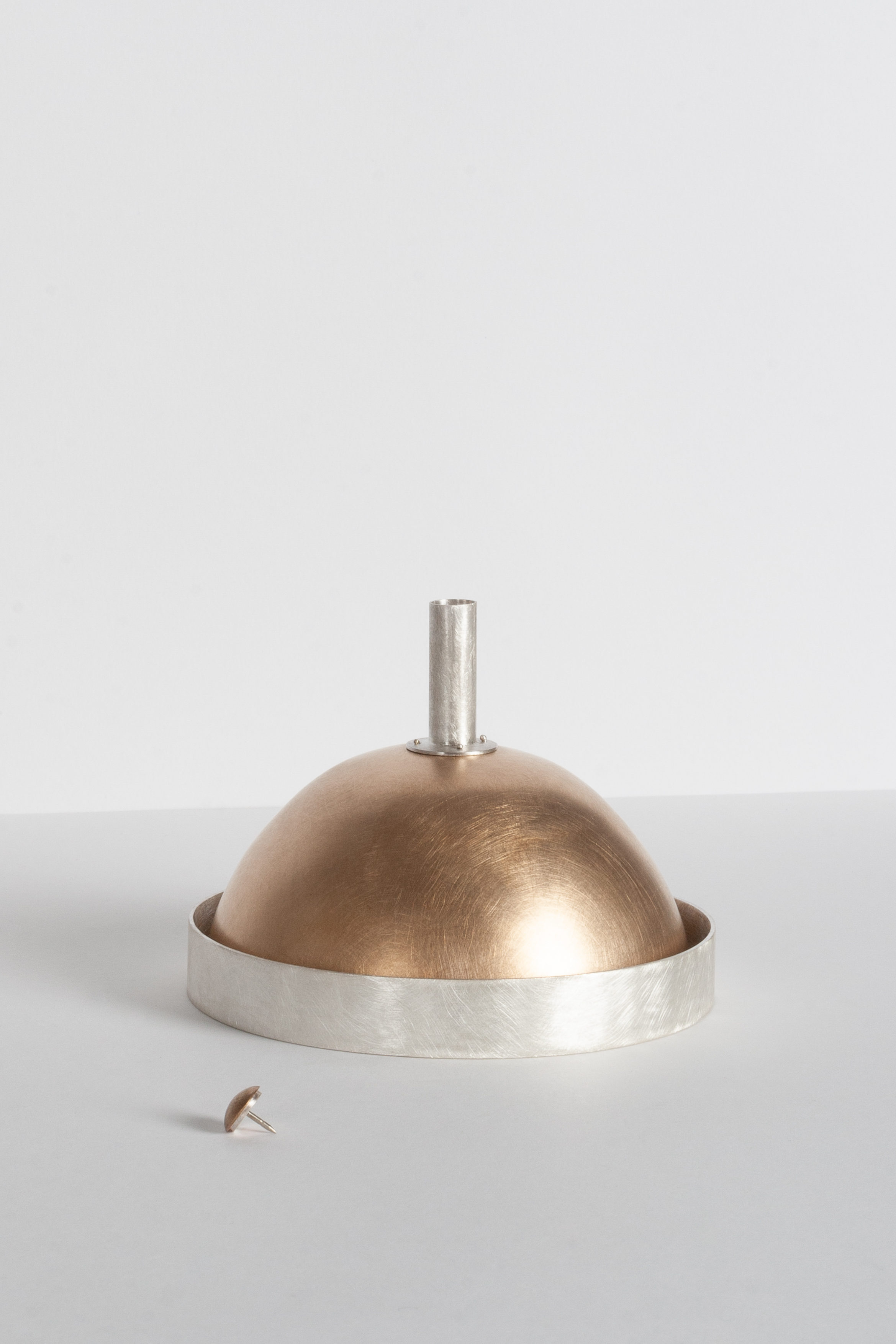 Container for a muffin dish