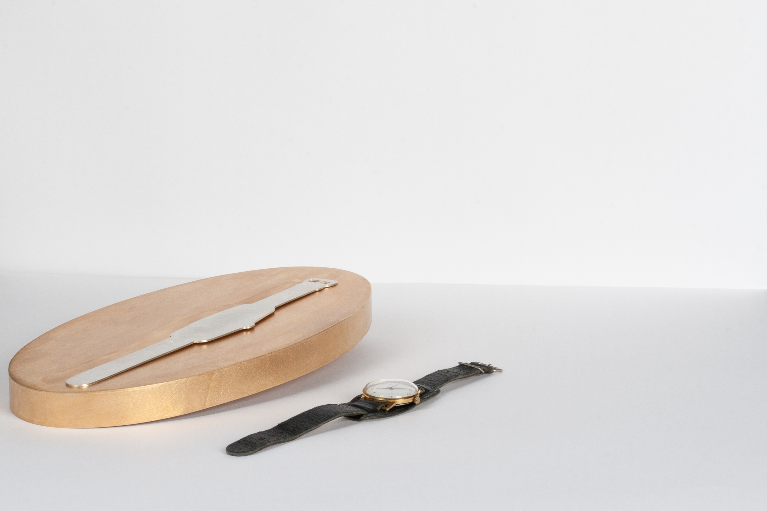 Wall pieces for a watch