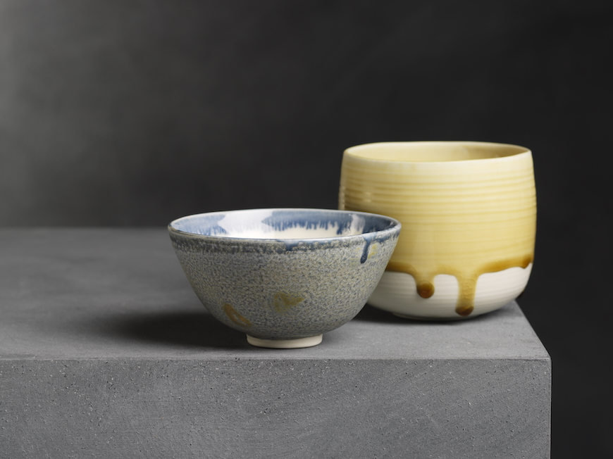 Porcelain tea bowls