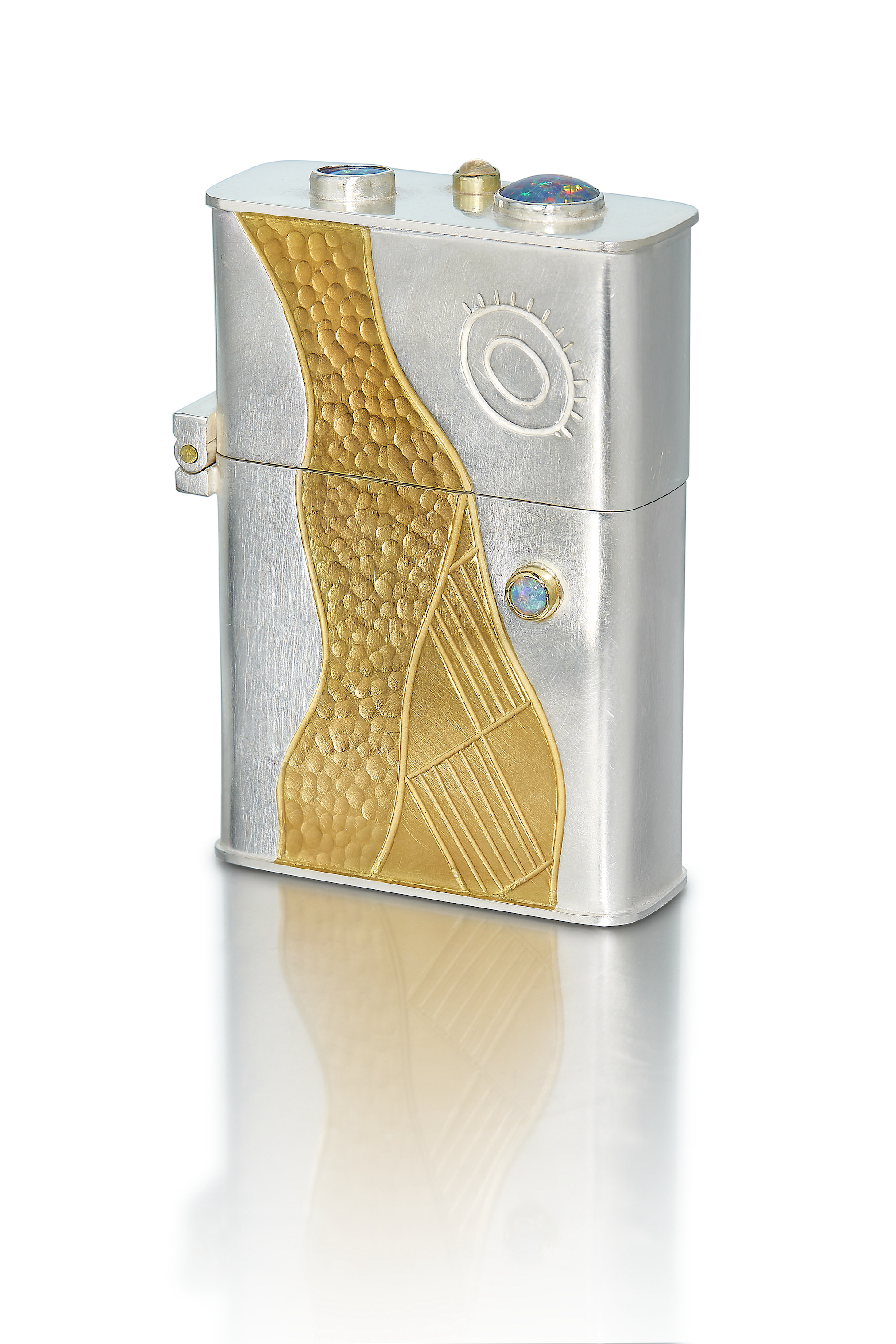 ‘Illuminate’ Lighter Case